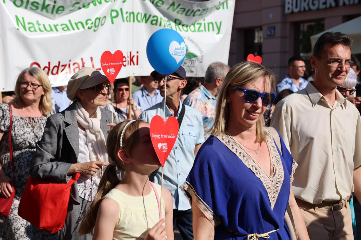Marsz dla Życia i Rodziny 2024 w Dzień Matki przeszedł przez centrum Lublina