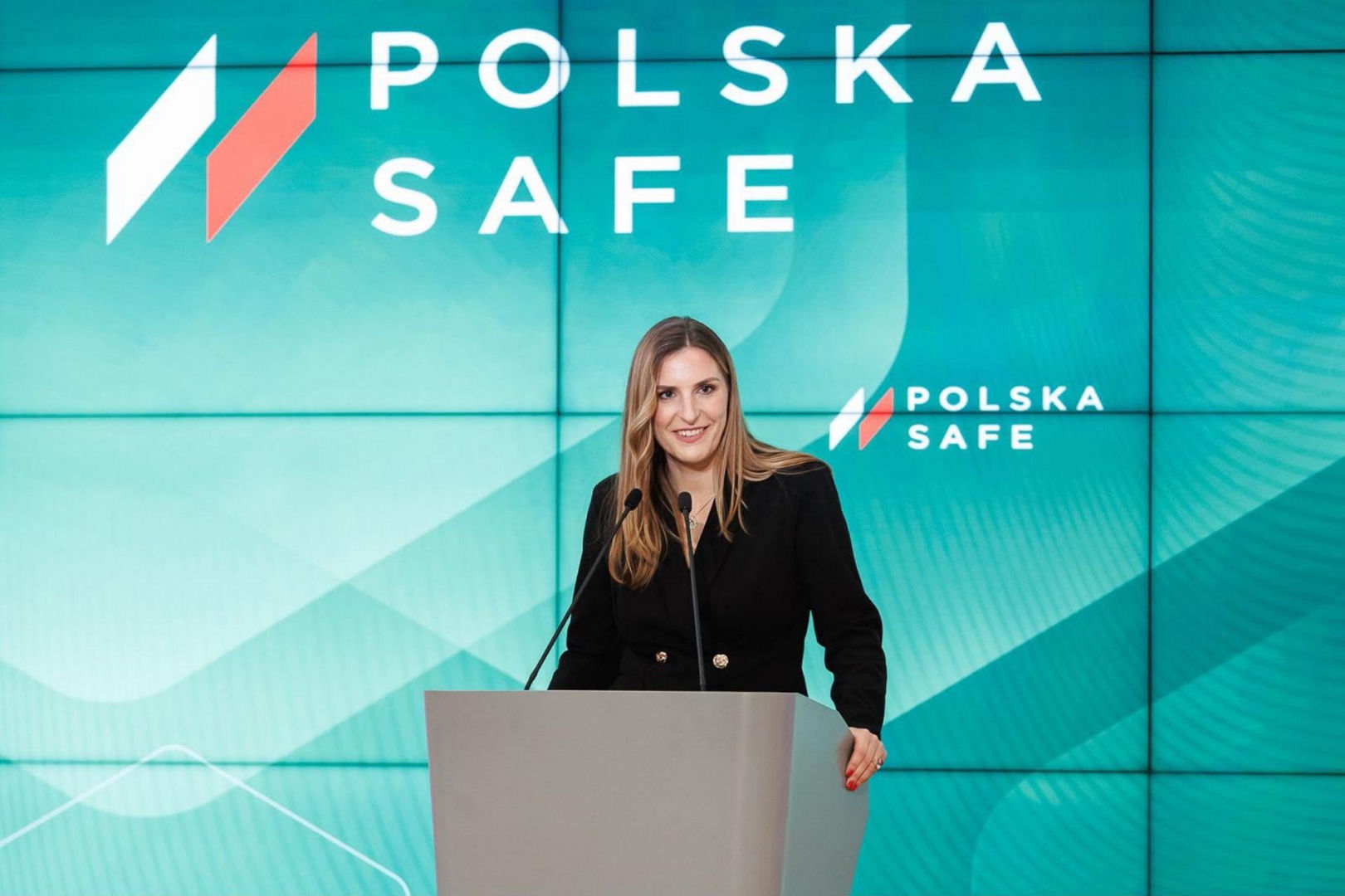 Już nie tylko kupujemy broń za granicą. Teraz to polskie fabryki mają zarabiać milia…