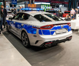Kia Stinger GT, oznakowany radiowóz