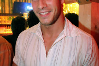 Piotr Adamski zasłynął jako polski hydraulik. Dziś jest modelem plus size!