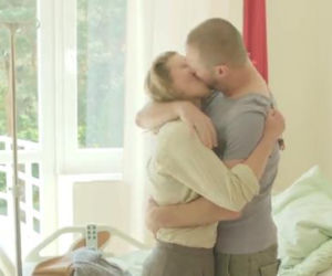 LEKARZE 2 sezon. Maks (Paweł Małaszyński), Olga (Magdalena Boczarska)