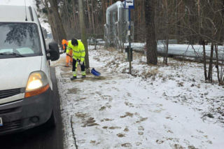 Szklanka na drogach i chodnikach. Bydgoszcz i region sparaliżowane przez marznący deszcz!