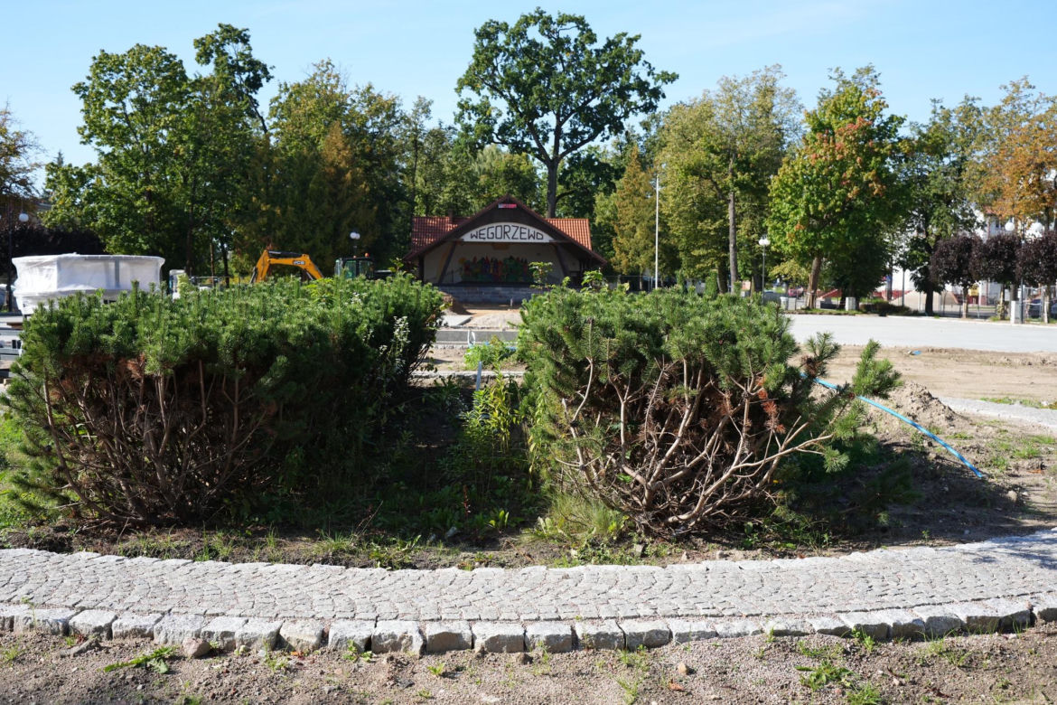 Centrum Węgorzewa przechodzi metamorfozę. Widać już efekty prac