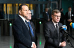 Minister spraw zagranicznych RP Radosław Sikorski przed posiedzeniem ministrów spraw zagranicznych państw NATO