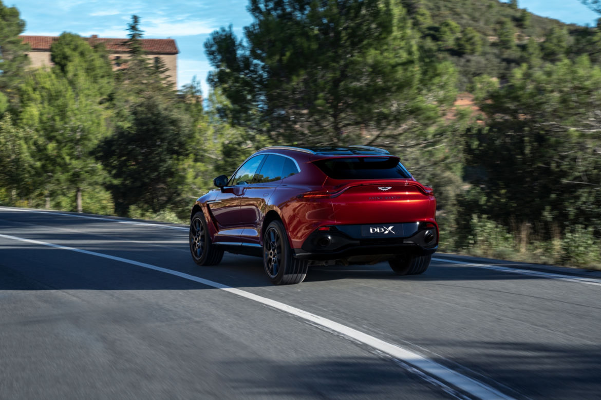 Aston Martin DBX (2020)