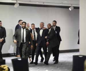 Strzały na kolacji z udziałem Donalda Trumpa