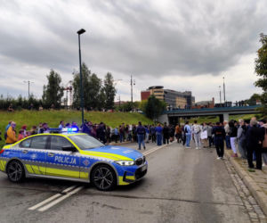 Cichy marsz w Krakowie po tragicznym wypadku. Zginęło młode małżeństwo