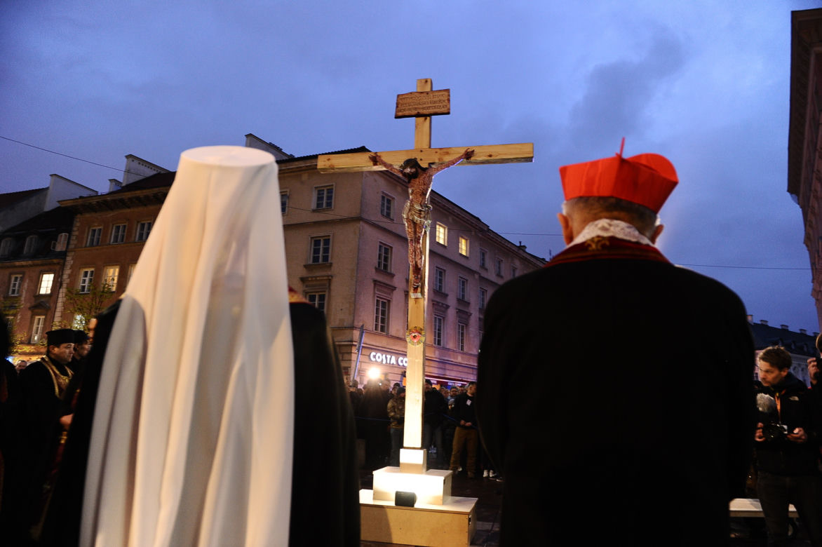 Wielki Piątek 2022. Droga krzyżowa w centrum Warszawy