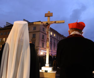 Wielki Piątek 2022. Droga krzyżowa w centrum Warszawy
