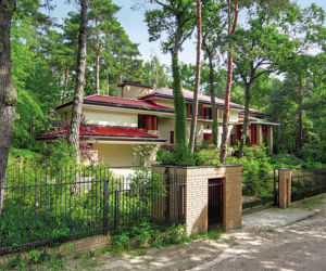 Ogrodzenie domu - 16 pomysłow na ogrodzenie posesji
