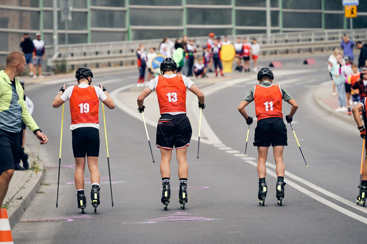W pierwszym dniu zawodów o Puchar Polski w biegach na nartorolkach Marwe Cup zawodnicy wzięli udział w sprincie techniką dowolną