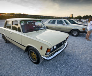 Klasyczne auta na spotkaniu Youngtimer Warsaw
