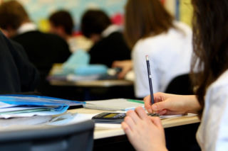 Brak ocen i prac domowych. Nadchodzi rewolucja w szkole. Będzie mniej nauki na maturę! Nowy system wkrótce wchodzi w życie
