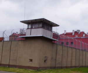 Mały Zgon kręcony na Warmii i Mazurach. Zobacz, jak wygląda dawny Areszt Śledczy w Bartoszycach