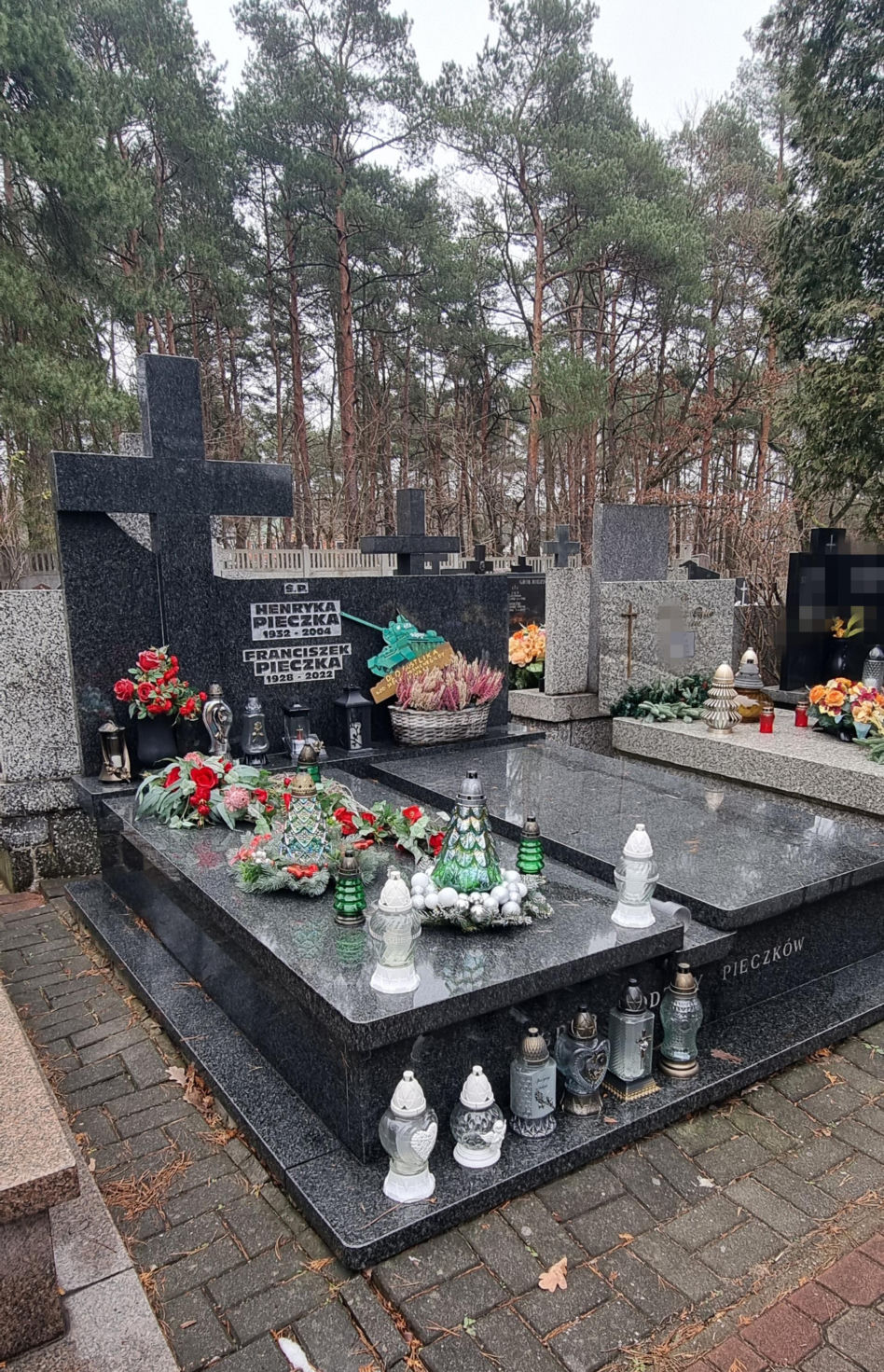 Franciszek Pieczka - tak wygląda dziś grób słynnego aktora