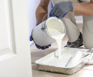 Cennik fachowca 2026. Ile zapłacimy za malowanie ścian w Warszawie, Krakowie czy Łodzi?