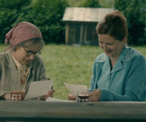 Stulecie Winnych 3 sezon odc. 35. Andzia (Barbara Wypych), Ania (Urszula Grabowska)