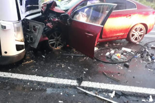 STRASZNY WYPADEK w Głownie pod Łodzią. Zginęła 35-letnia lekarka ze zgierskiego szpitala i jej mąż. Przeżyło 4-miesięczne dziecko [ZDJĘCIA]