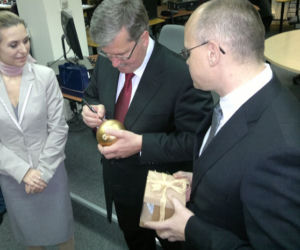 Bronisław Komorowski w redakcji Super Expressu