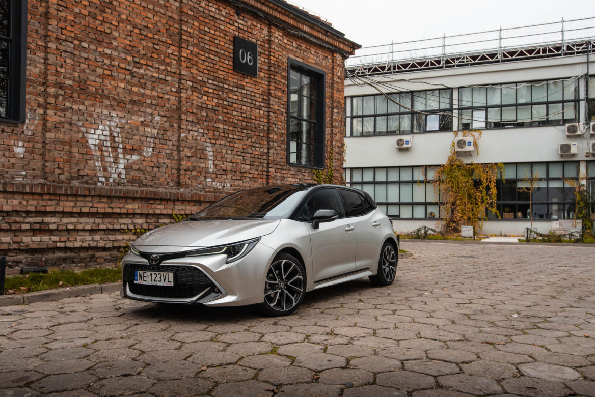 Toyota Corolla Hatchback 1.2 Turbo 116 KM 6 M/T 