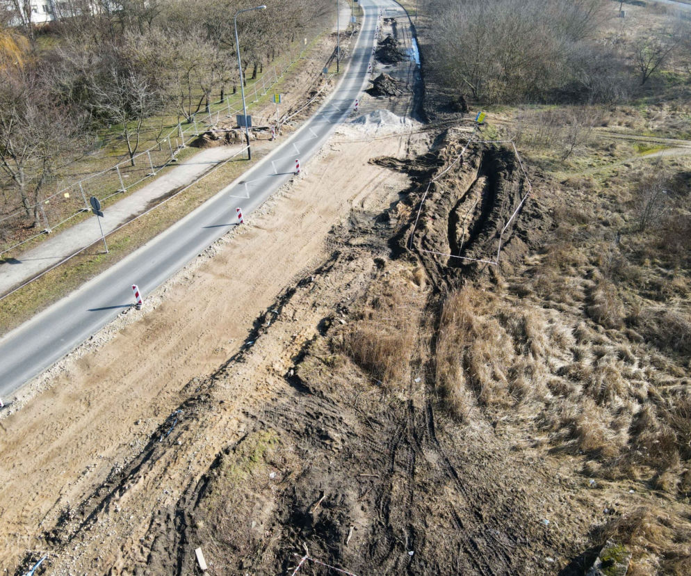 Nowy wiadukt przy ul. Kurlandzkiej w miejscu wyburzonego