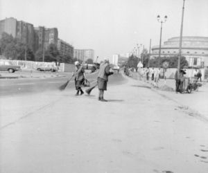 Tak kiedyś wyglądała ul. Złota! Archiwalne zdjęcia centrum Warszawy (1974)