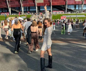 Polskie gwiazdy na koncercie Bad Bunny'ego. Lewandowska w samym staniku, Tarnowska niczym na Coachellę