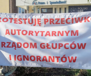 Protest w Szczecinie po przegłosowaniu ustawy Lex TVN
