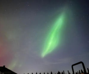 Niesamowite zjawisko nad Świętokrzyskim. Zorza polarna rozświetliła niebo!