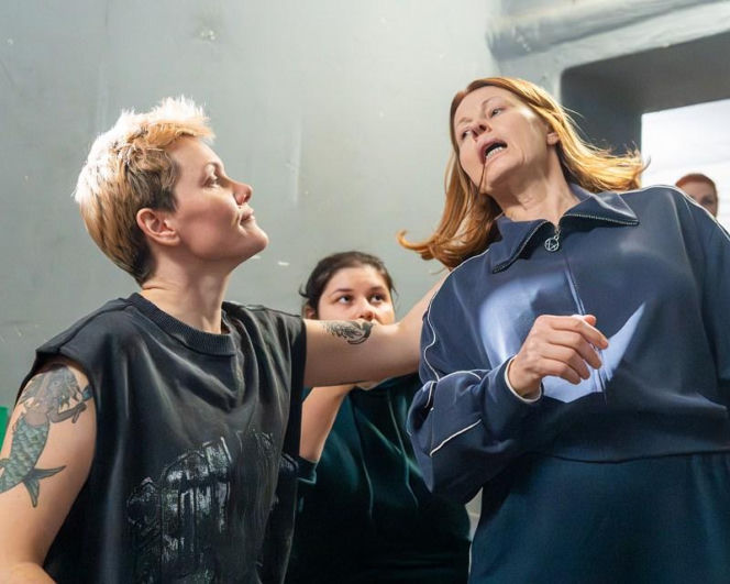 Pierwsza miłość, odcinek 4155: Współosadzone znęcają się nad Teresą. Kobieta desperacko próbuje skontaktować się z Kingą - ZDJĘCIA