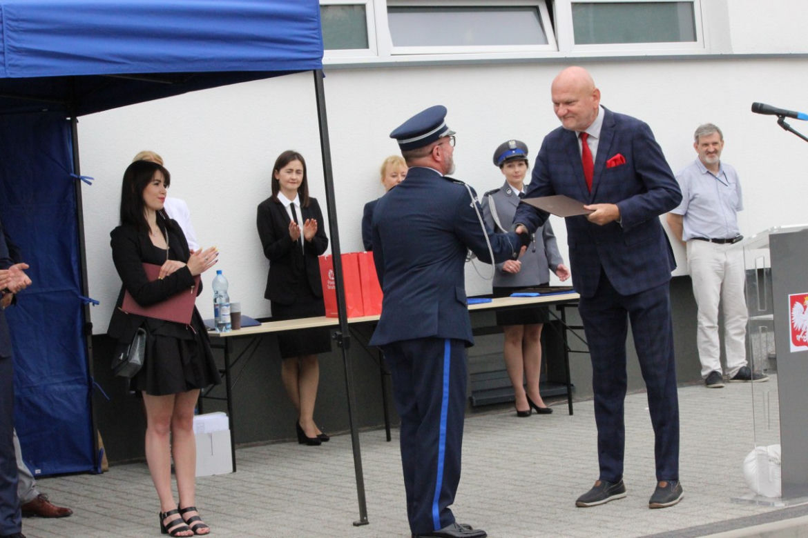 Święto policji w Toruniu. Funkcjonariusze odebrali nagrody i nominacje