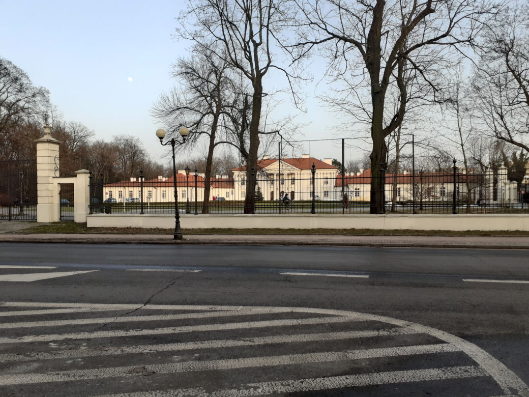 Siedleckie szkoły przy ul. Konarskiego i Prusa i ich okolica w lutym 2021 roku