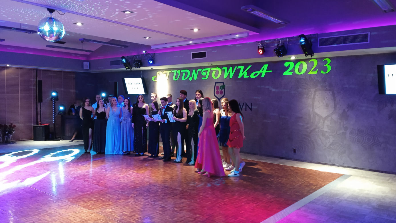 Studniówka 2023 II LO w Zielonej Górze