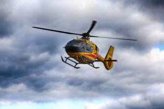 Wybuch instalacji w kamperze. Dwie osoby trafiły do szpitala. Kobieta ciężko poparzona