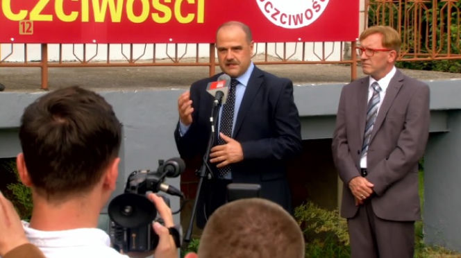 Ranczo 9 sezon odc. 117. Czerepach (Artur Barciś), senator Kozioł (Cezary Żak)