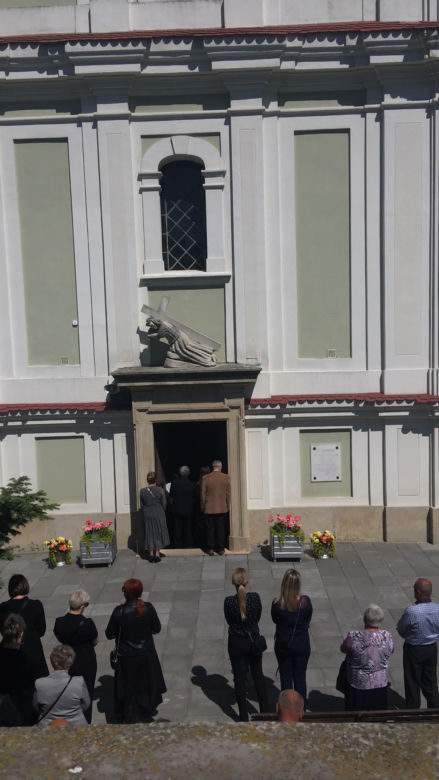 Pogrzeb ofiar wypadku w Boksycce. Zenon, Agnieszka, Paweł i Adrian zostaną pochowani razem. Relacja z uroczystości