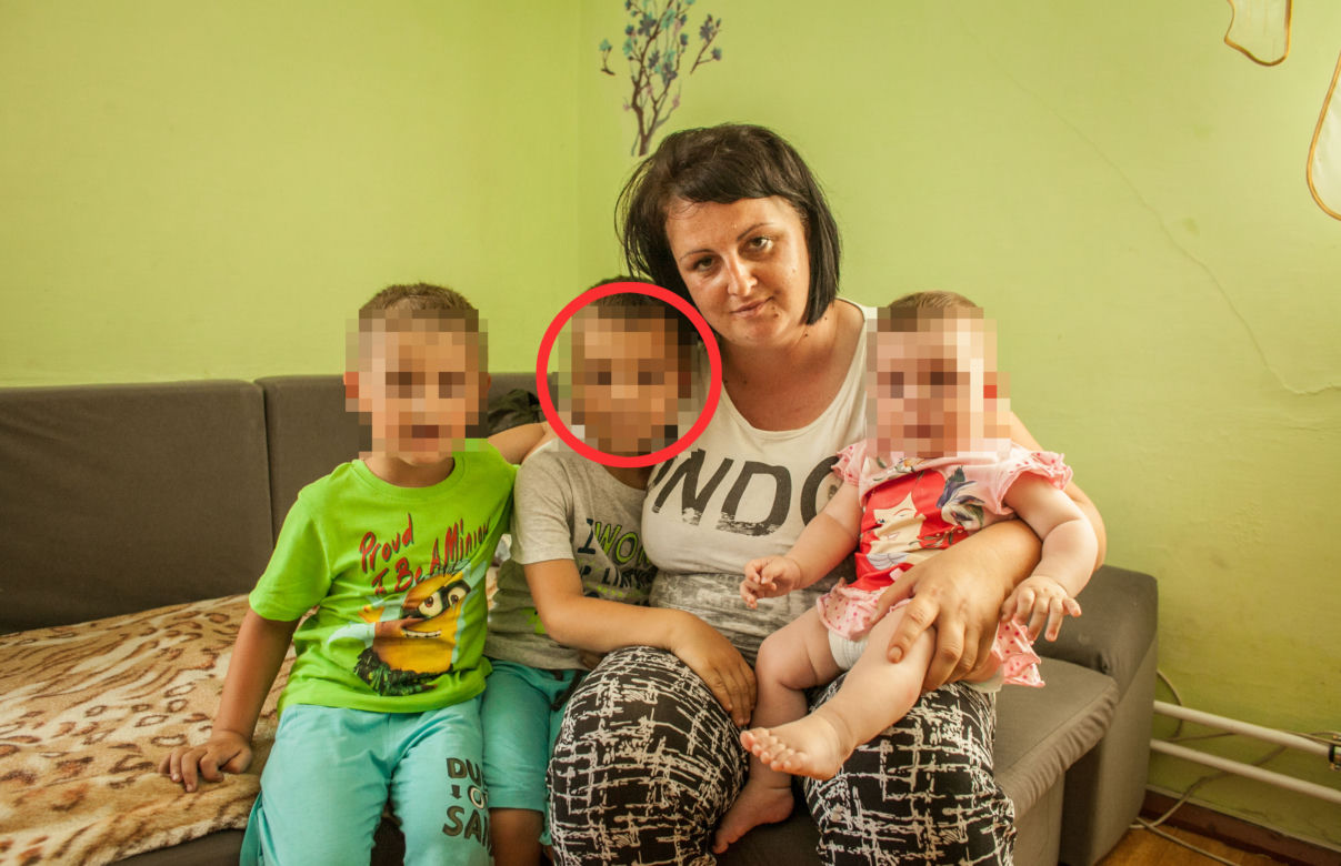 RZECZNIK PRAW DZIECKA ZAJMIE SIE ZWYROLEM.