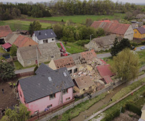 Gruzowisko zamiast domu. Straszny widok w Ożarach 