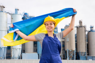 Polacy chcą więcej imigrantów! Tyle dołożyli do naszego PKB