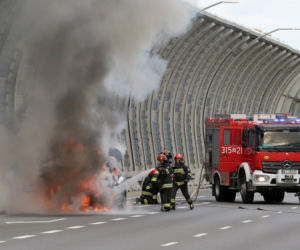 Pożar samochodu na trasie toruńskiej