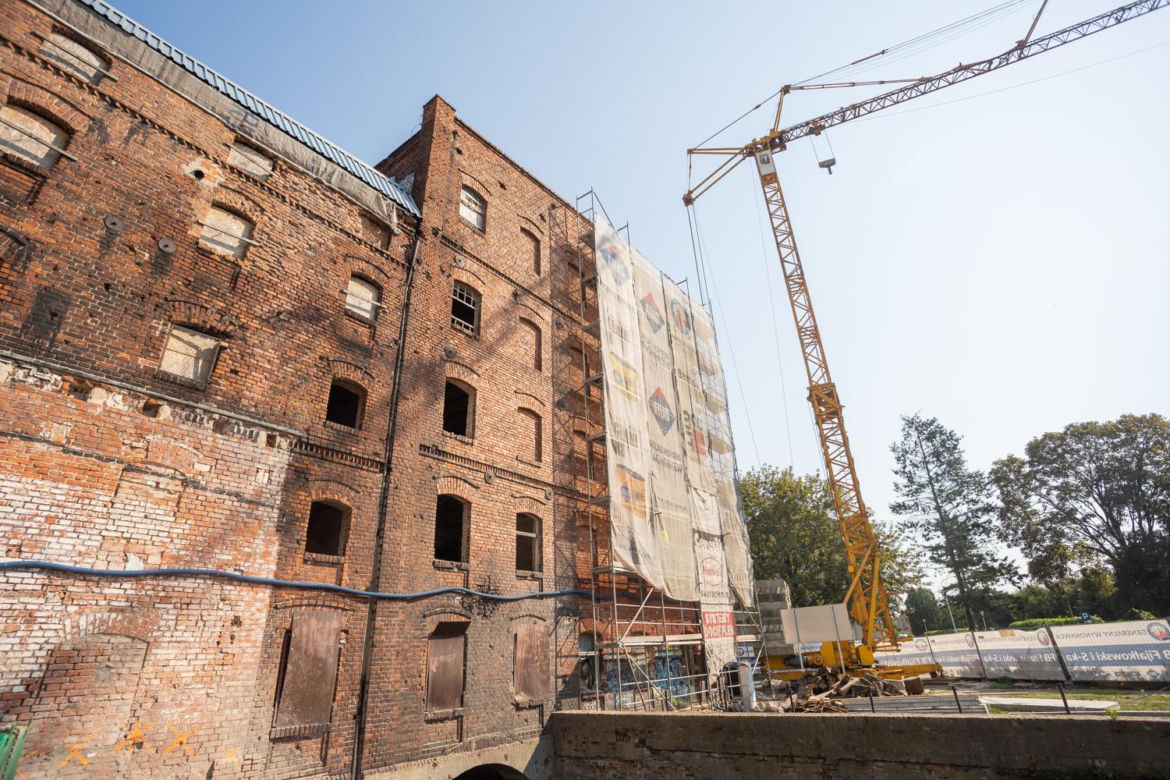 Tak wyglądają prace na zabytkowym młynie w Grudziądzu