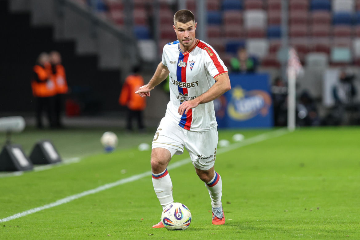 Górnik Zabrze liderem Ekstraklasy. O wyniku zadecydowała samobójcza bramka. Ponad 25 tys. kibiców na trybunach