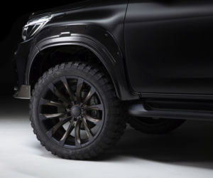 Toyota Hilux po tuningu WALD International 