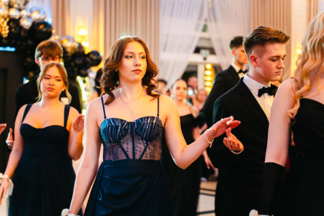 Studniówka 2026 młodzieży z IV LO im. Hetmana Stanisława Żółkiewskiego w Siedlcach