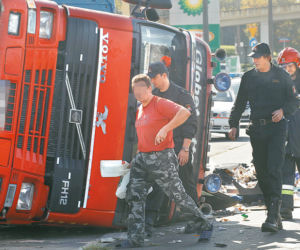 15 ton śmieci zasypało Trasę AK