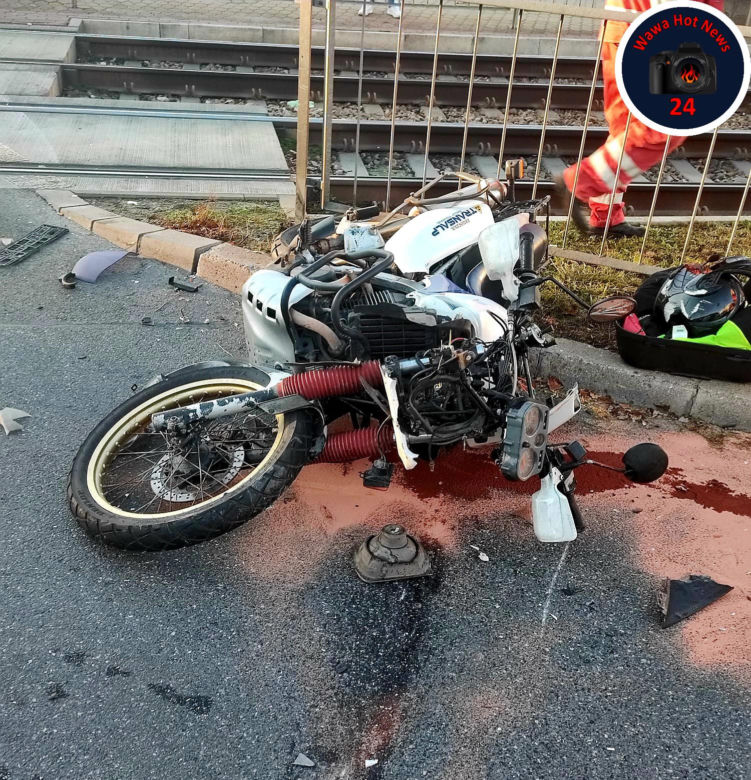 Poważny wypadek na Mokotowie. Motocyklista w szpitalu