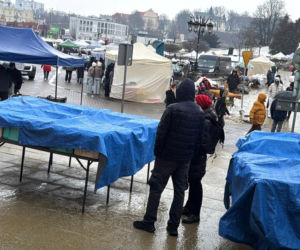 Lubelska Giełda Staroci wróciła po przerwie. Deszcz odstraszył tłumy, ale okazji nie brakowało