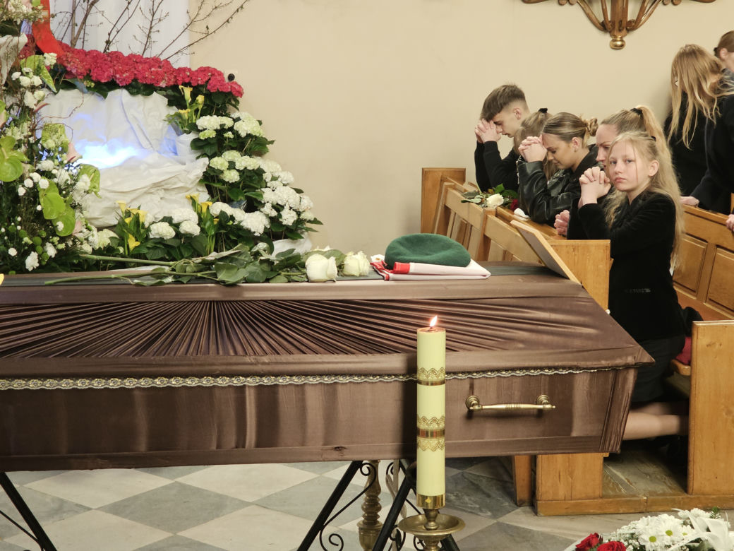 pogrzeb żołnierza, który zginął w Ukrainie