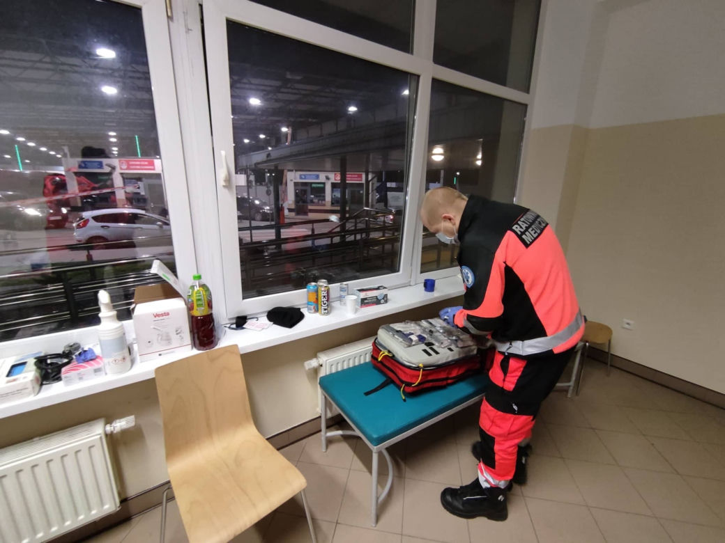 Ratownicy medyczni pomagają uchodźcom z Ukrainy [ZDJĘCIA]