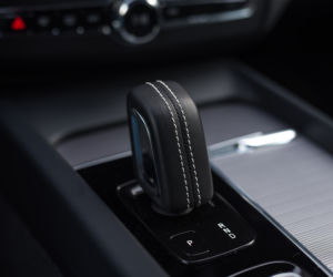 Volvo XC60 B4 Mild Hybrid FWD AT8 Momentum